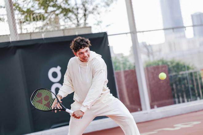 和非凡的天 和非凡的天